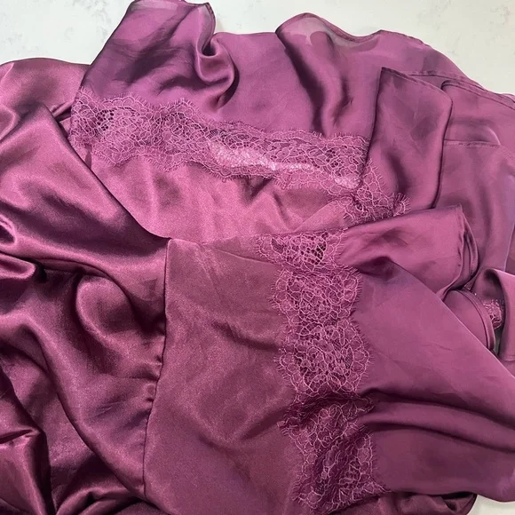 Vintage Victoria's Secret Purple Robe with Long Sleeves and Open Front - Picture 7 of 7
